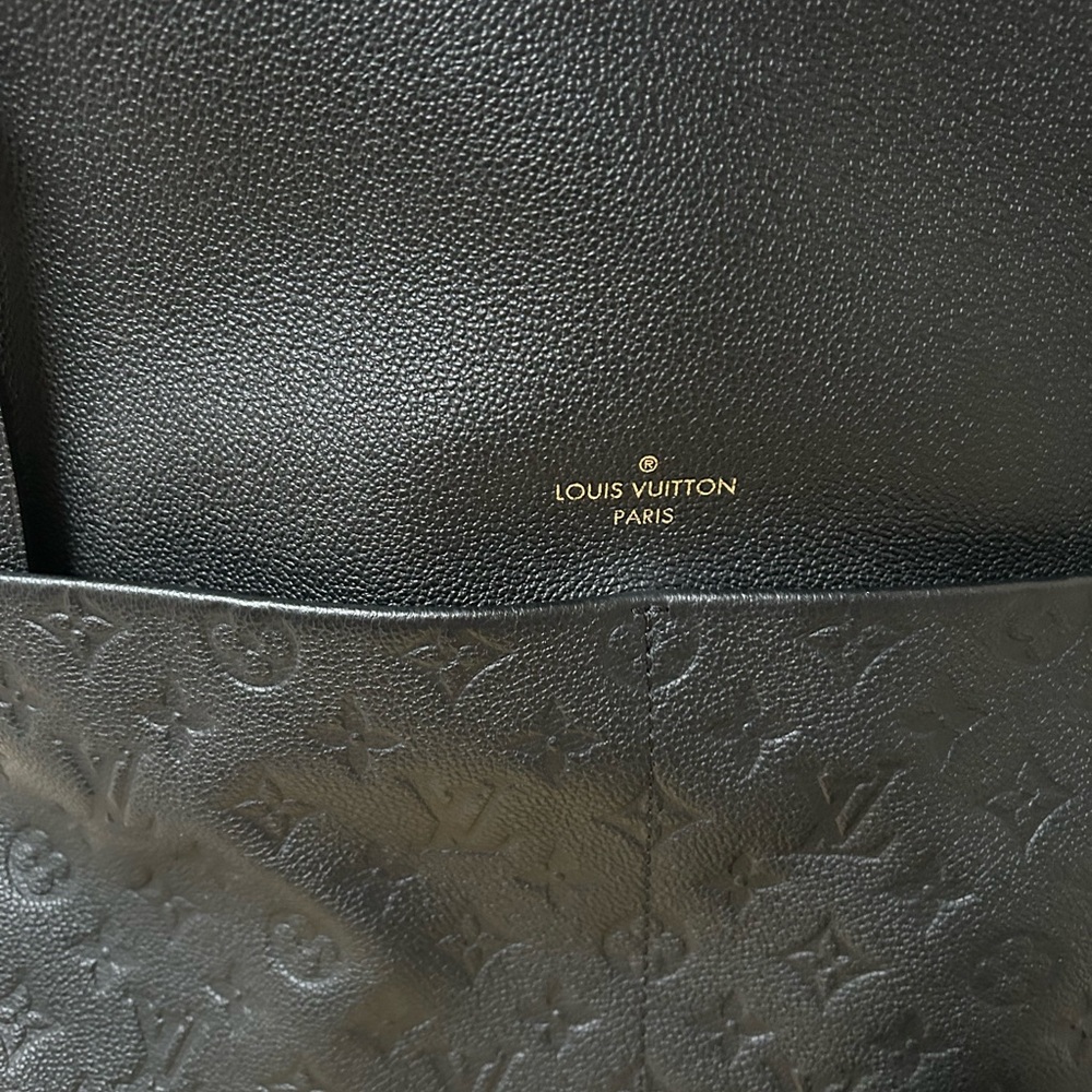 SOLD! 🎉Authentic Louis Vuitton Maida Hobo black leather monogram empriente EUC! - Picture 14 of 16
